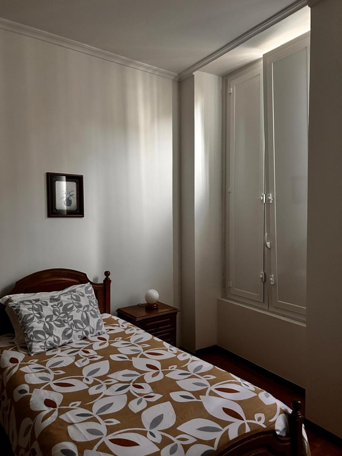 Residencial Real - Antiga Rosas Bed & Breakfast Vila Real Exterior photo